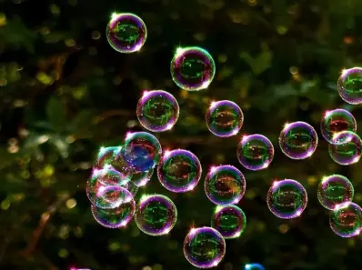 Penge i sæbe: Sådan indstøber du sedler i et sæbestykke